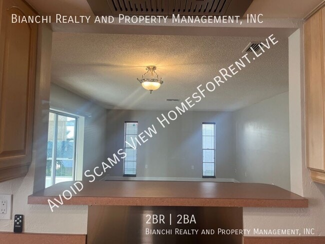 Building Photo - 2396 OrangePointe Ave