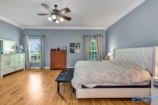 Building Photo - 230 Bishop Farm Way