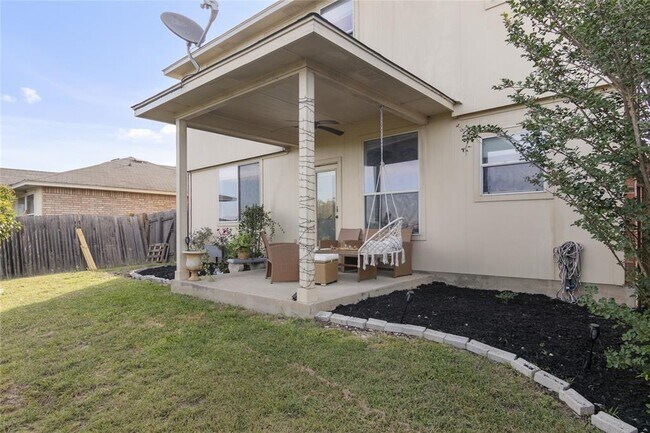 Building Photo - 13524 Lyndon B Johnson St