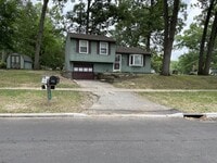 Building Photo - 229 Danesmoor Rd