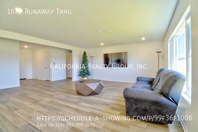 Building Photo - 1077 Runway Trl