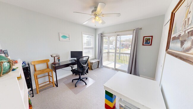 Building Photo - 123 Harbour View Dr