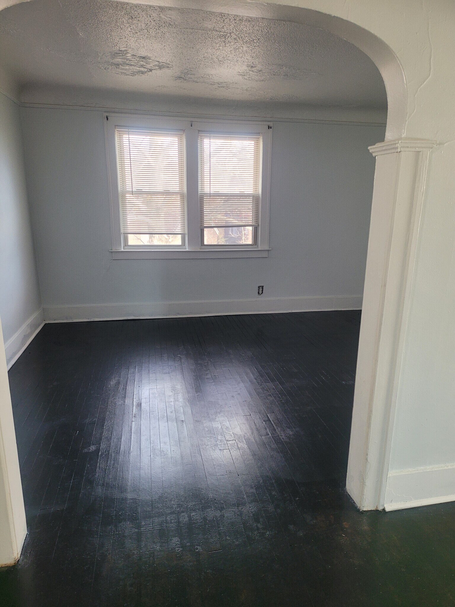 Building Photo - 15849 Indiana St