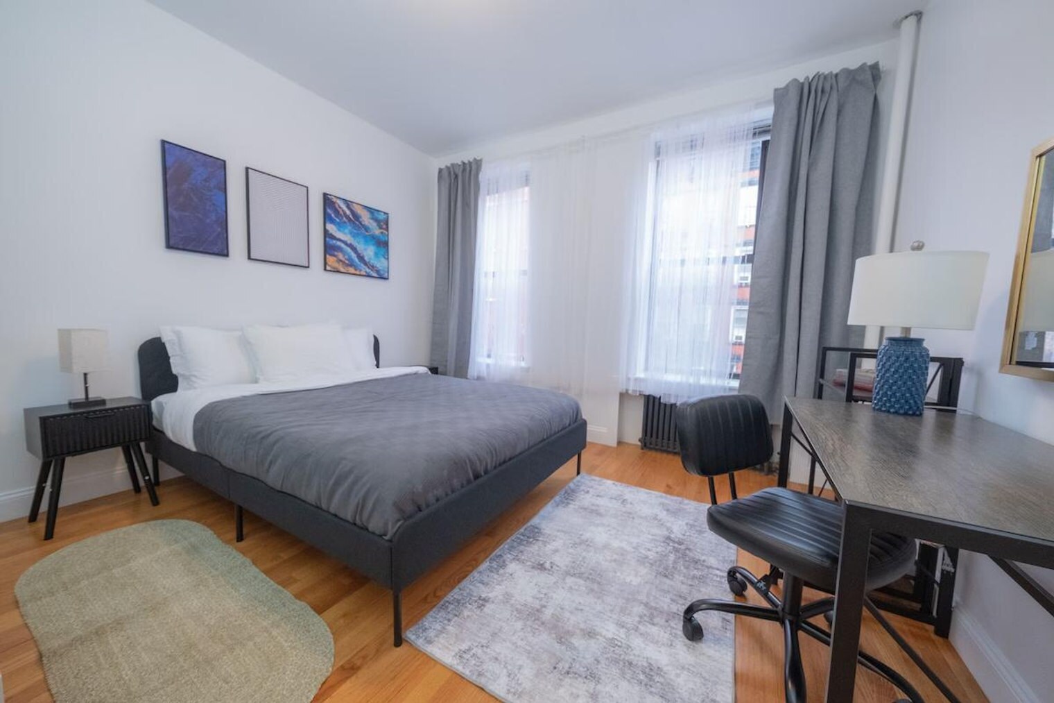 Building Photo - 302 E 104th St