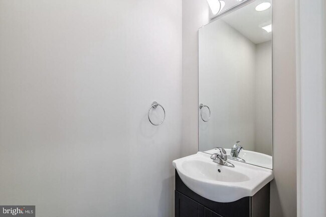 Building Photo - 820-24 N 3rd St
