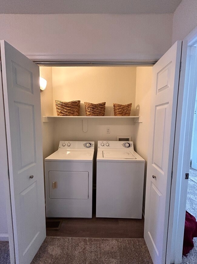 Building Photo - 1107 Fords Pointe Cir