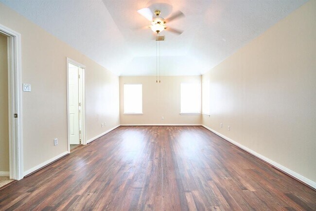 Building Photo - 9111 Winkbow Dr