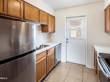 Kitchen - 6629 E Avalon Dr