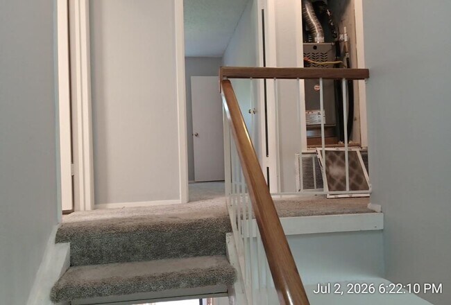 Building Photo - 10700 Hard Rock Rd