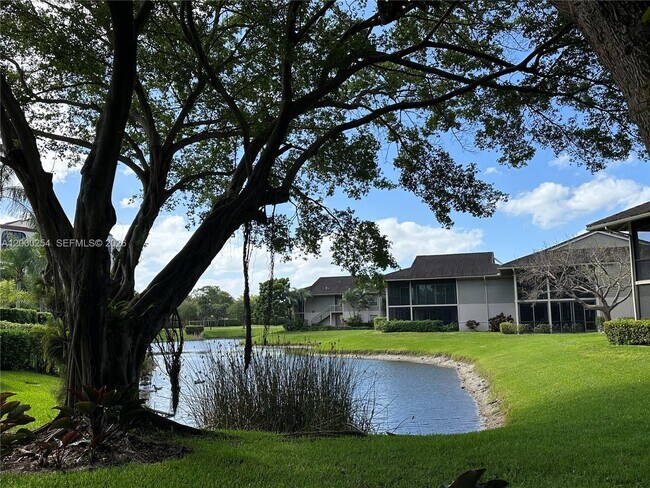 Building Photo - 7616 Elm Ridge Dr