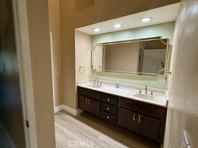 Building Photo - 972 Sandstone Dr