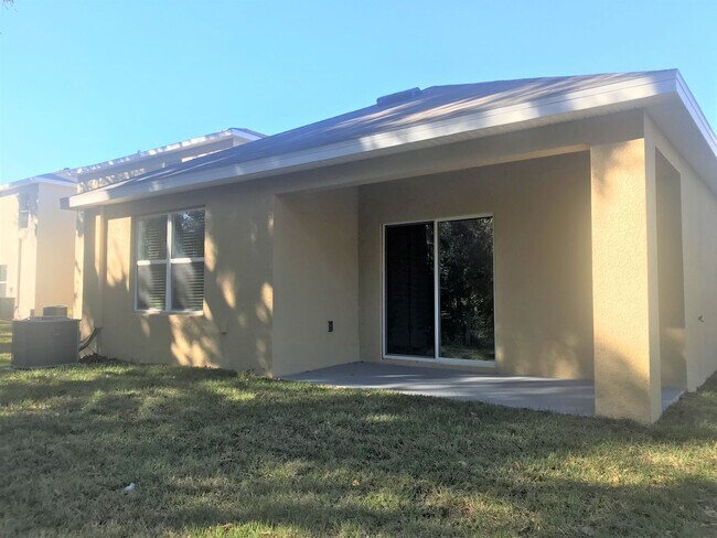 Building Photo - Carlton Lakes 3 bedroom/2 bath