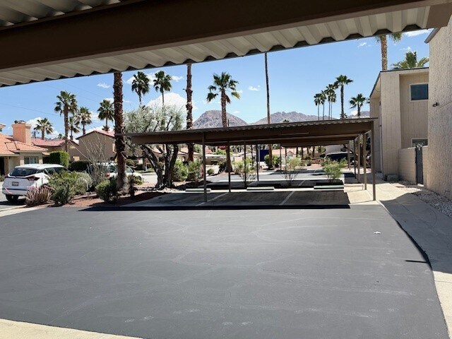 Building Photo - 45421 Sunset Ln