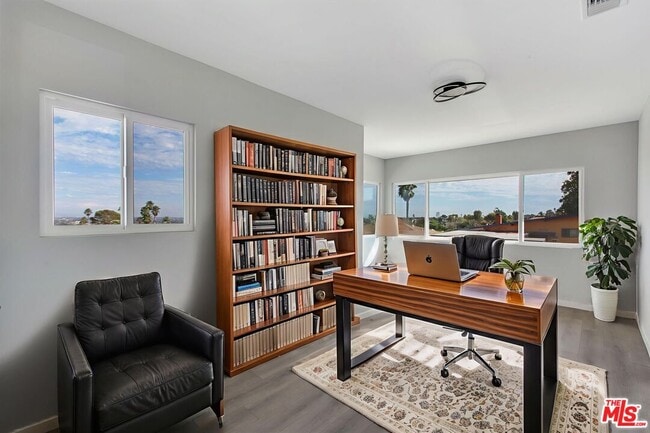 Building Photo - 4151 Don Mariano Dr