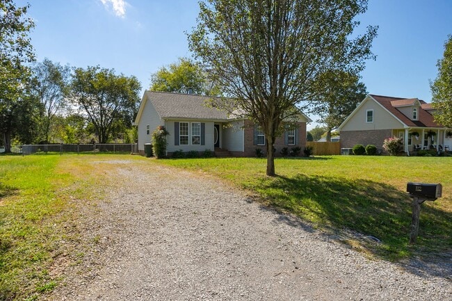 Building Photo - 112 Heritage Dr