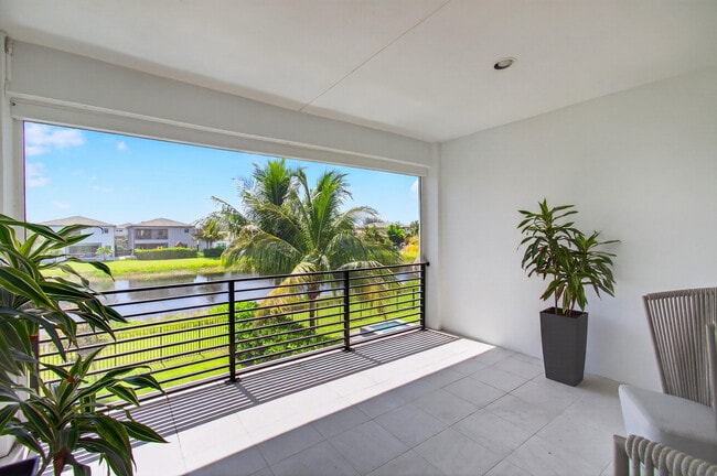 Building Photo - 17222 Blue Bayou Dr