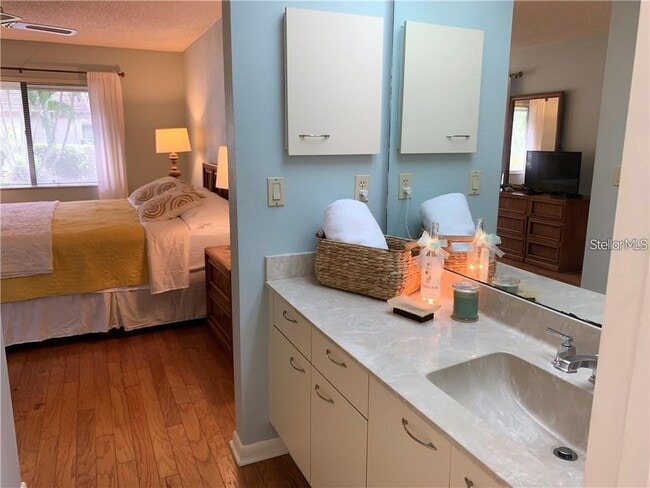 Building Photo - 4562 Kingsmere