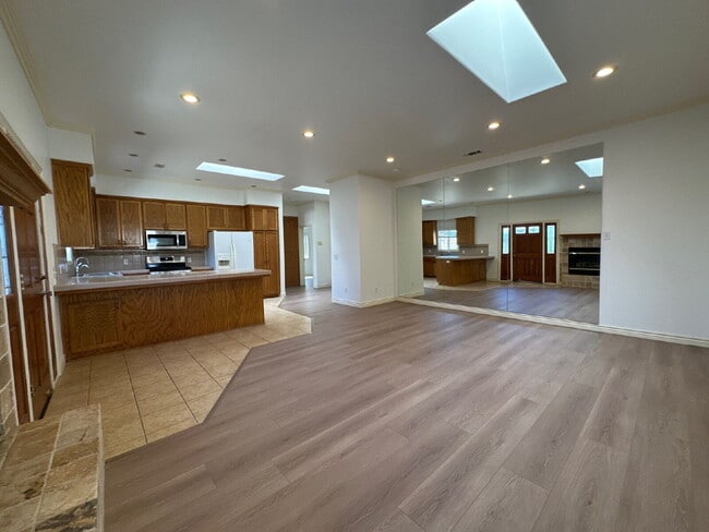 Building Photo - Spacious 2BR/2BA Single-Level ADU with Private Courtyard