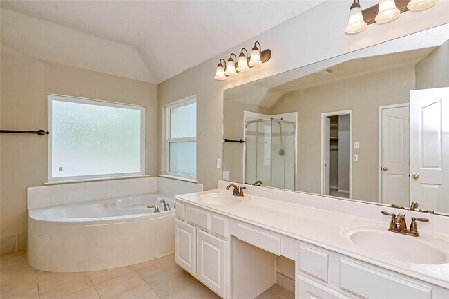 Building Photo - 3415 Brinton Trails Ln
