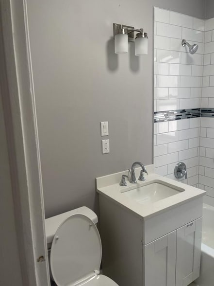 Building Photo - 6 Pomona Ave