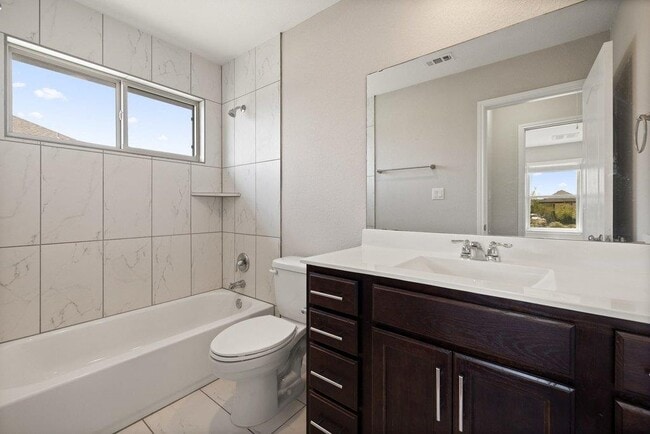 Building Photo - 719 Coconut Grove St