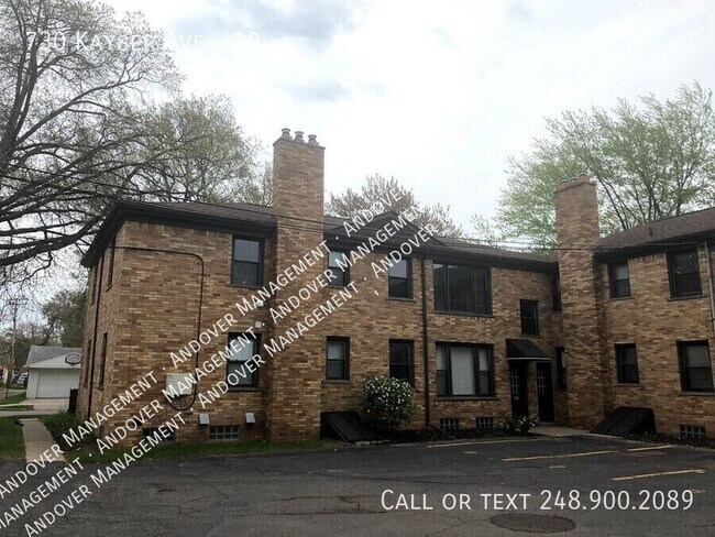 Building Photo - 730 Kayser Ave