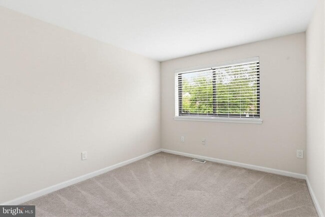 Building Photo - 8957 Skyrock Ct