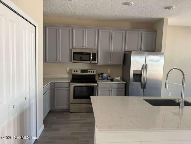 Building Photo - 12846 Josslyn Ln