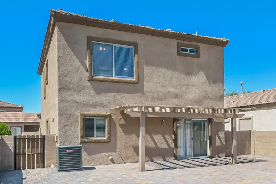 Building Photo - 14863 S Avenida Cucana