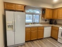Building Photo - Perfectly Placed & Full of Space – 3 Bed i...