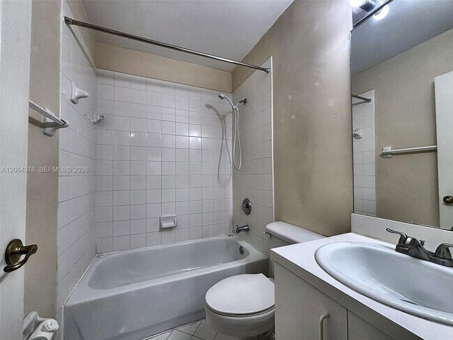 Building Photo - 14391 SW 120th Ct