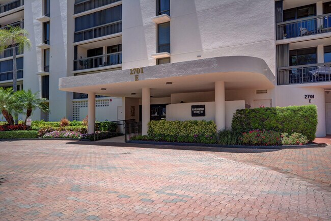 Building Photo - 2701 N Ocean Blvd