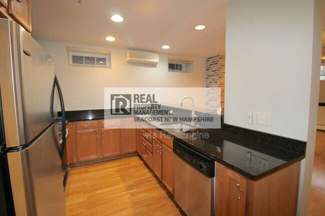 Building Photo - 159 State Street