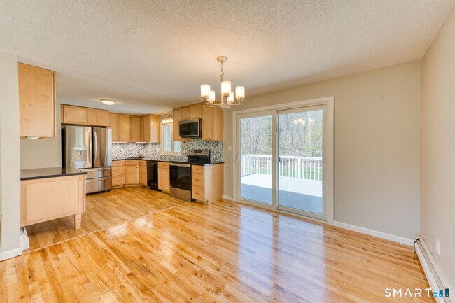 Building Photo - 371 Warrenville Rd