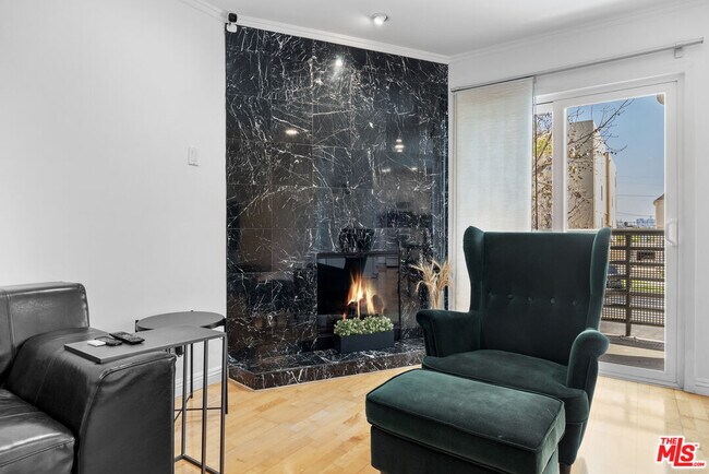 Building Photo - 1515 S Beverly Dr