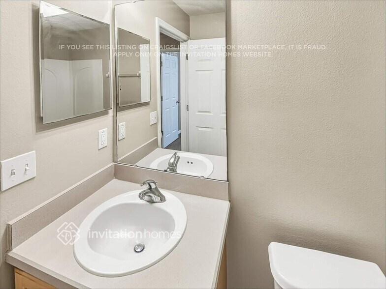 Building Photo - 1577 Piedmont Dr
