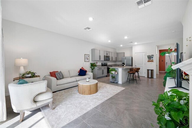 Building Photo - 11130 Crescent Deer Dr