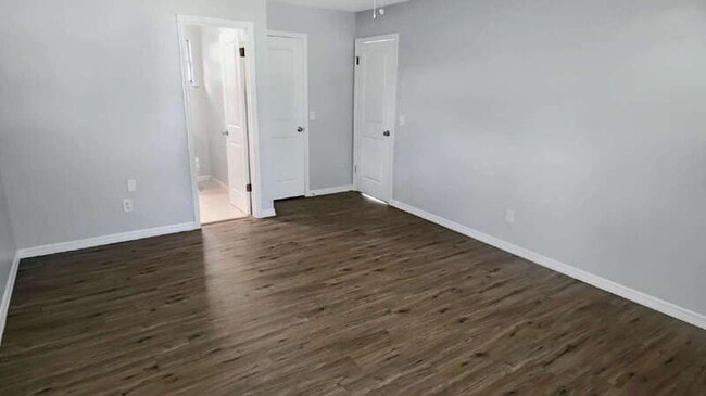 Building Photo - 2963 Moore Dr