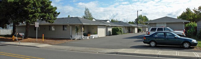 Primary Photo - Cypress Villa Apartments