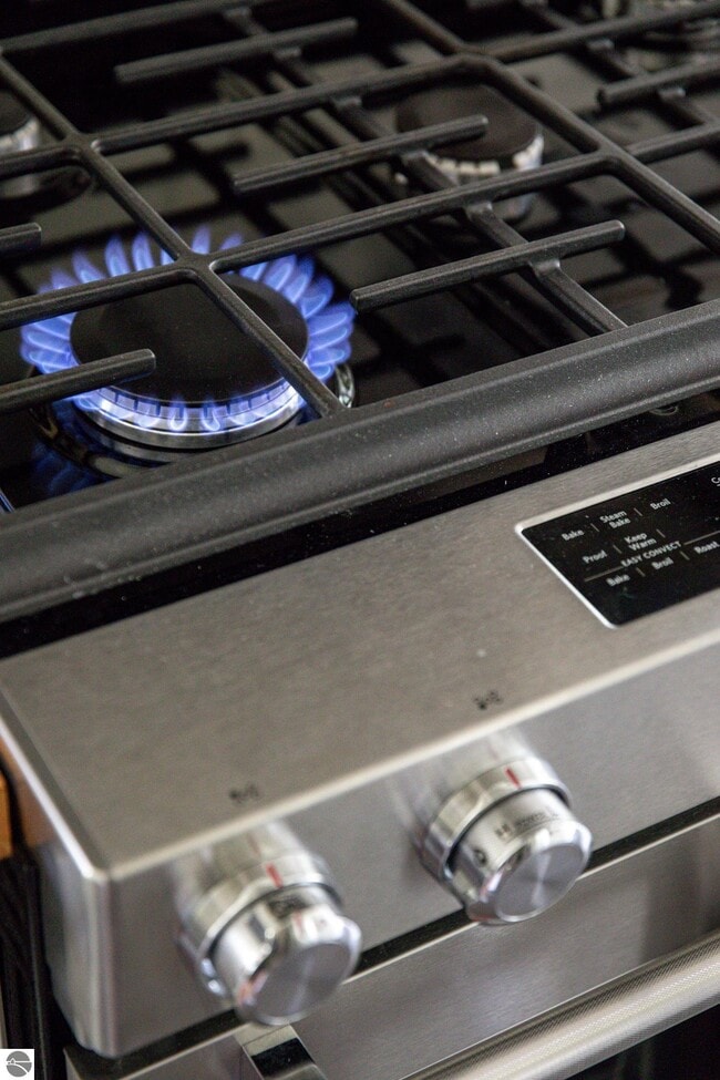 Building Photo - 828 Washington St