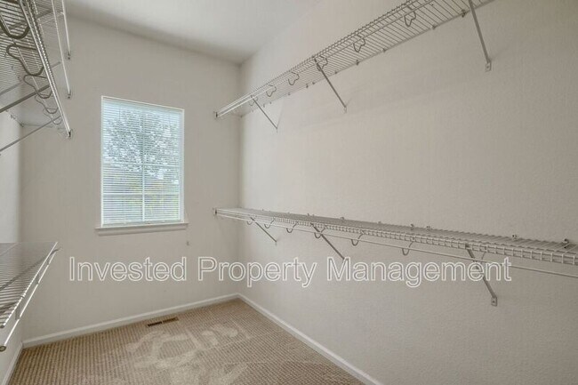 Building Photo - 9531 Cedarhurst Ln