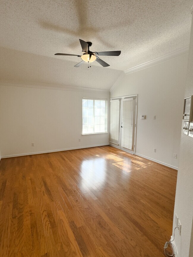 Building Photo - 7305 Netherlands Ln