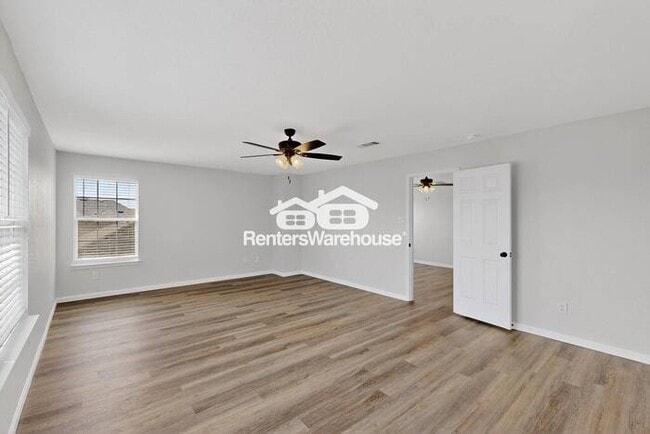 Building Photo - Haslet New Listing Completely Refreshed