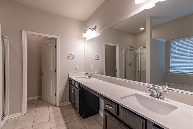 Building Photo - 309 Hardy Water Dr SE