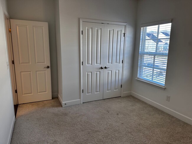 Building Photo - Carothers Farms - Three Bedroom House with 2 Car Garage