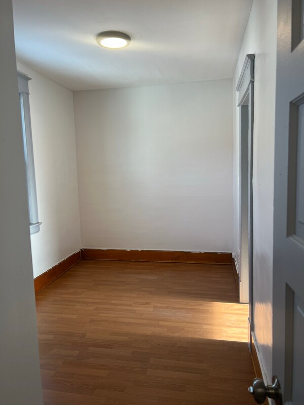 Building Photo - 40 Moselle St