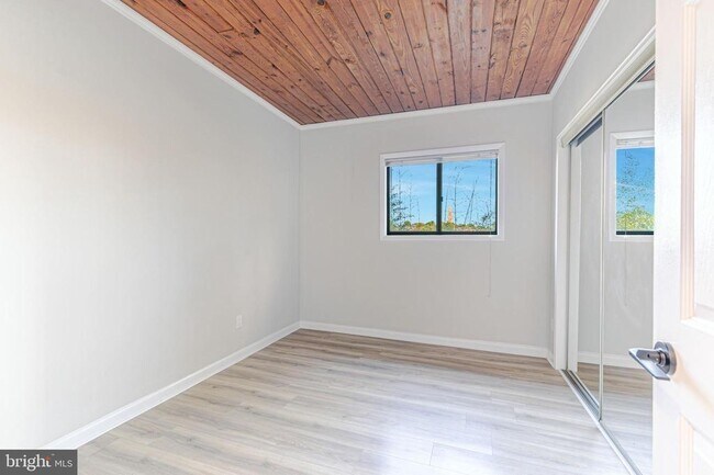 Building Photo - 53 Skyhill Rd