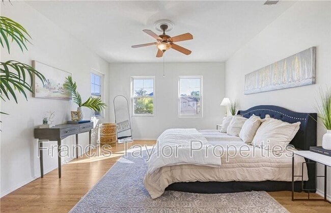 Building Photo - 33422 Scarborough Ln