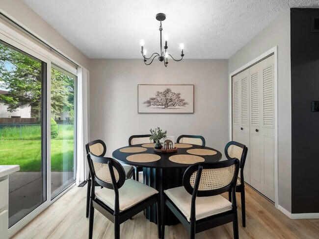 Building Photo - 291 Hunter Ave