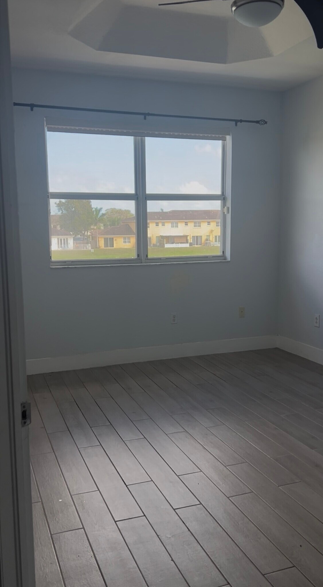 Building Photo - 1017 NE 42nd Ave